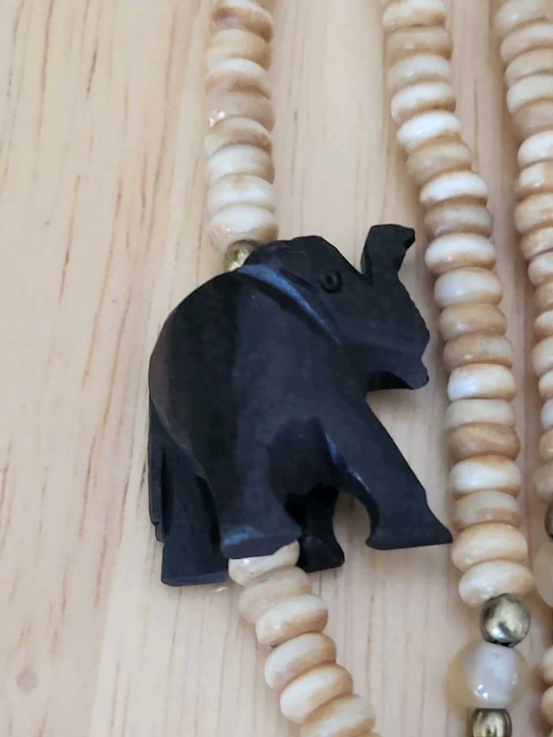 Vintage Beaded Necklace with Carved Animals - photo 5