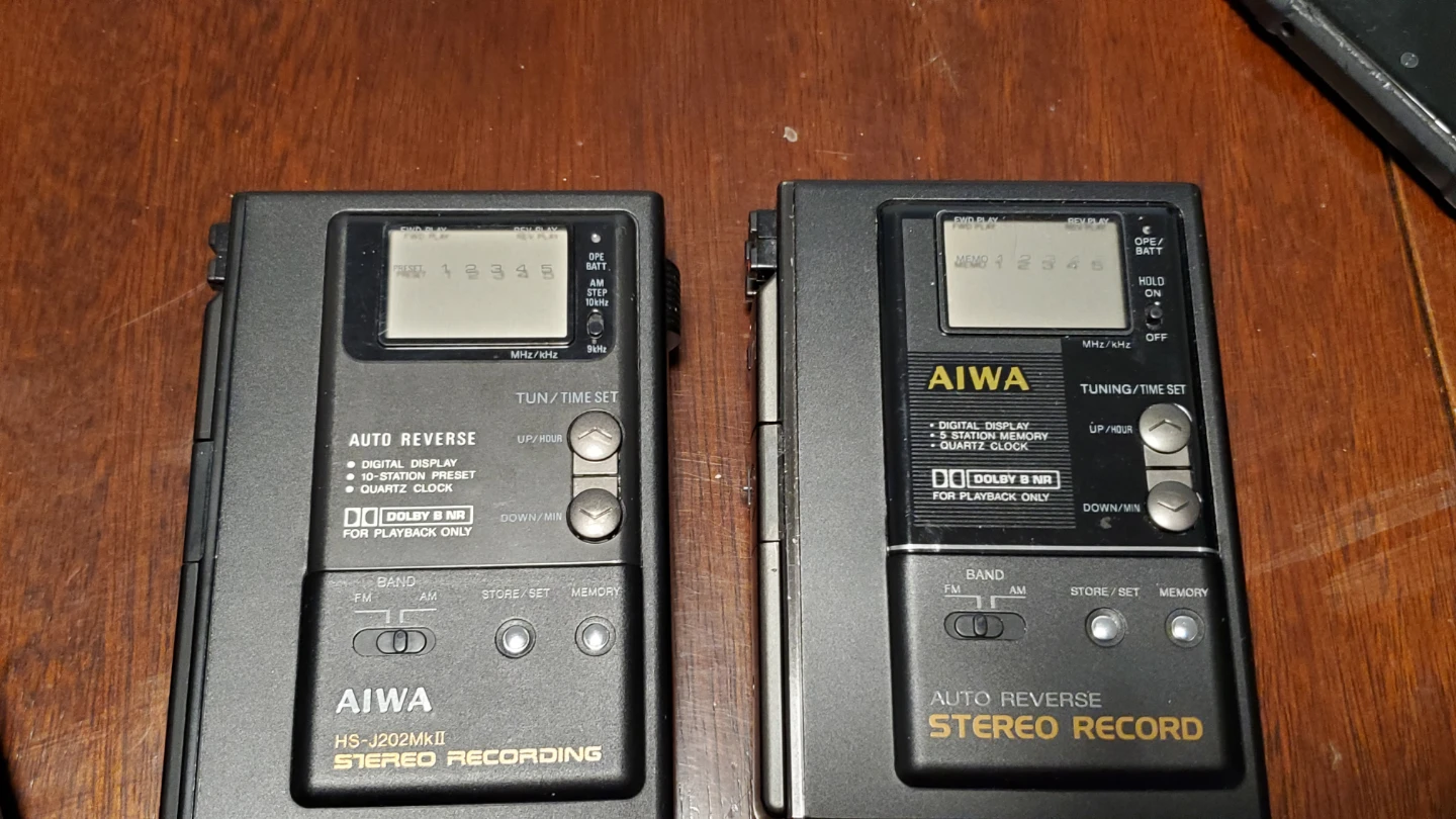 AIWA HS-J202MKII Auto Reverse Stereo Cassette Player/Recorder - photo 4