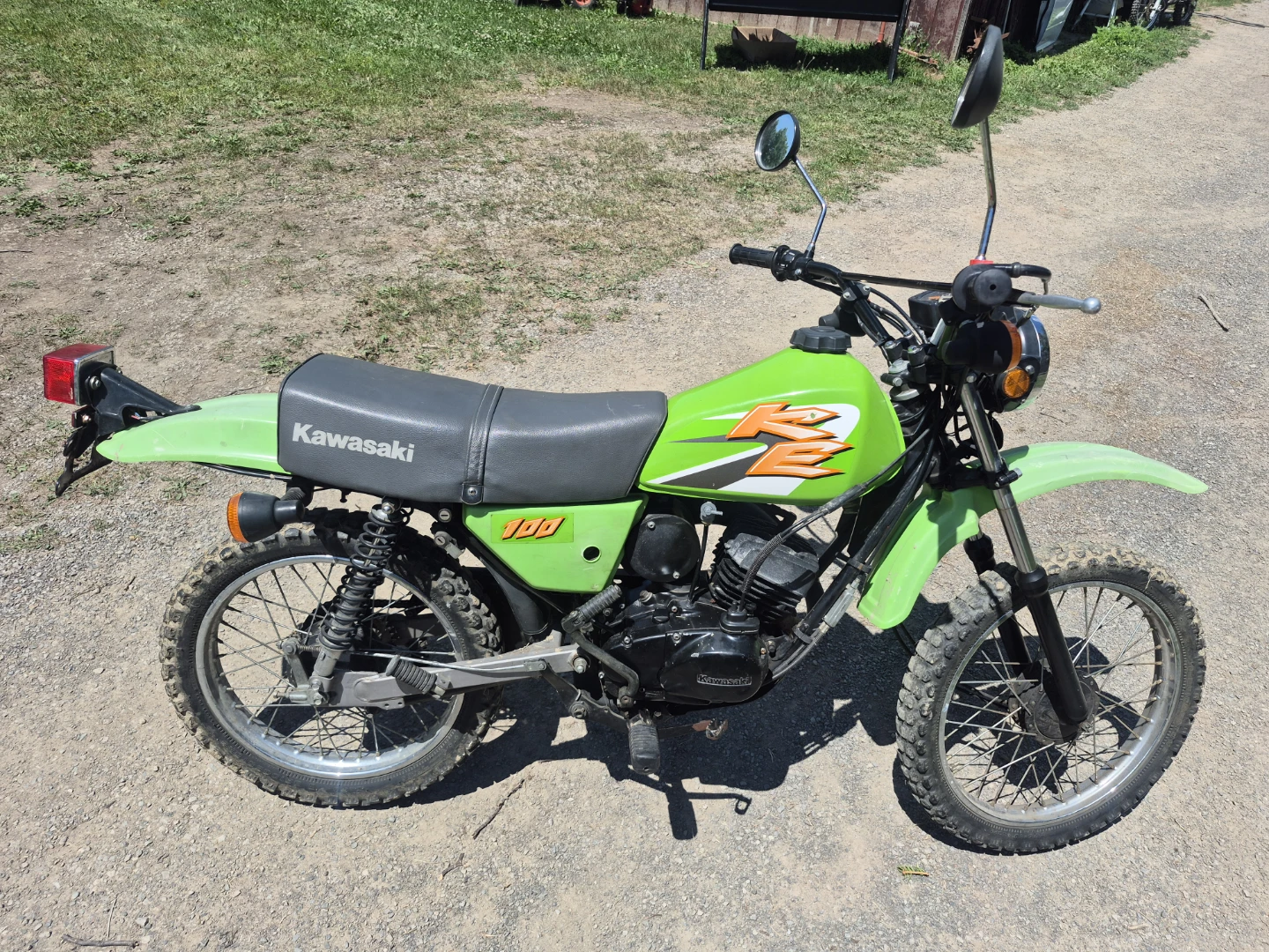 Kawasaki 100cc Motorcycle - photo 3