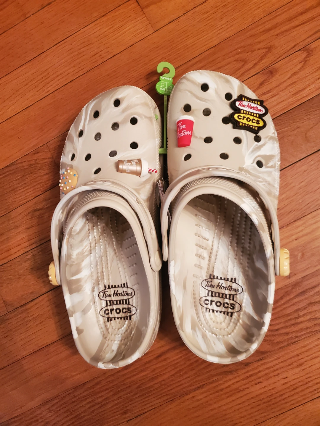 TIM HORTONS LIMITED CROCS NEW - photo 2