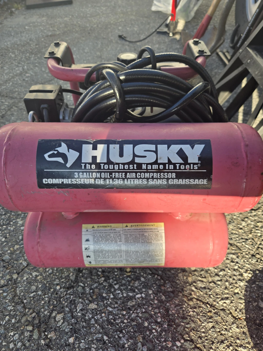 Husky TAW-1512T 3 Gallon Oil-Free Air Compressor