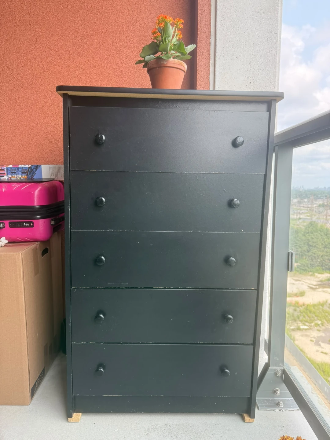 Black 5-Drawer Dresser