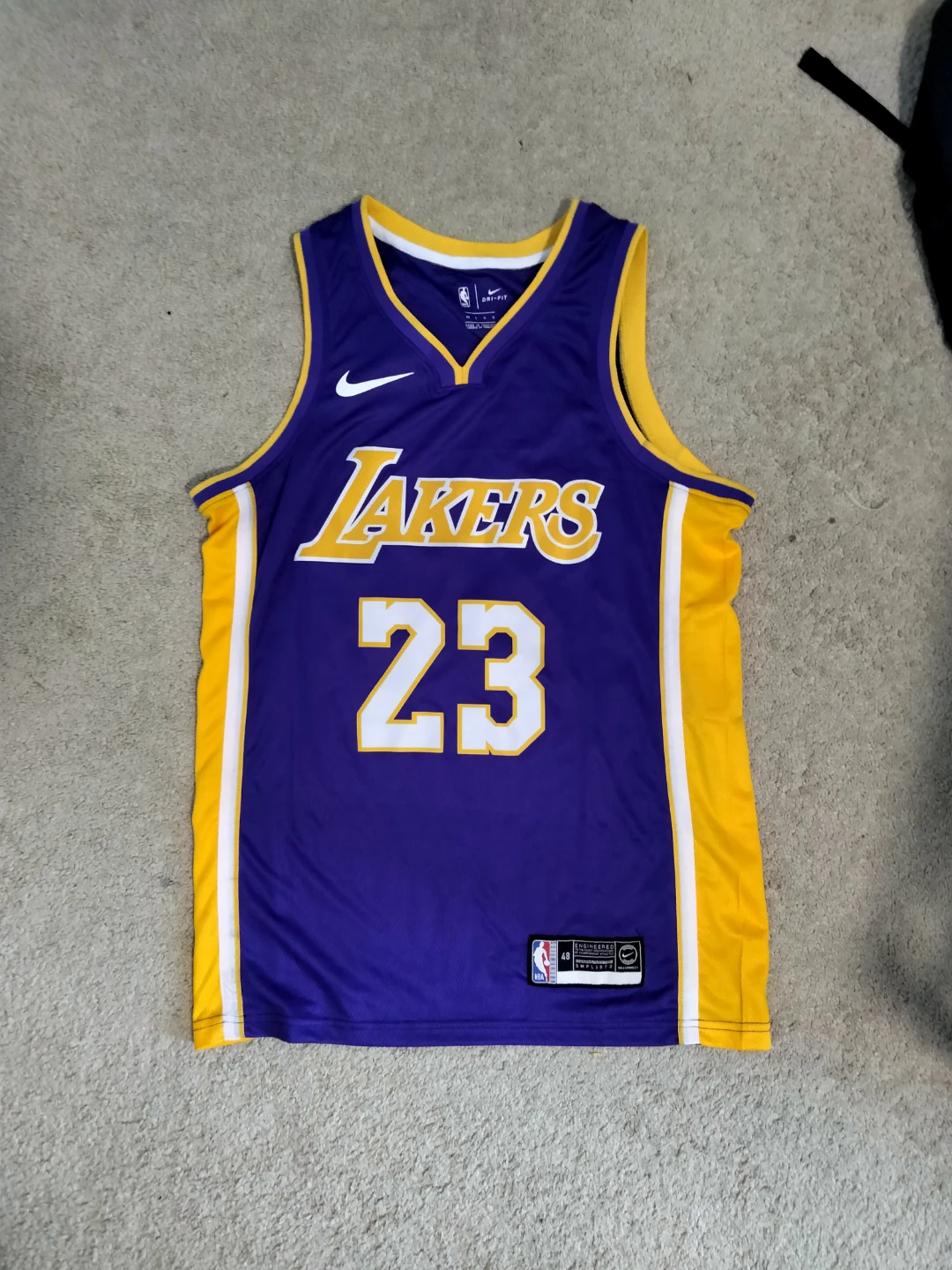 Los Angeles Lakers LeBron James #23 NBA Jersey