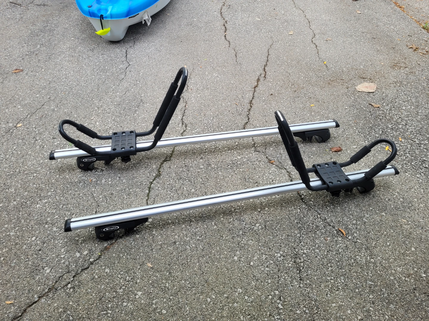 Pelican Sentinel Kayak with Paddle and Roof Rack Mounts - photo 3