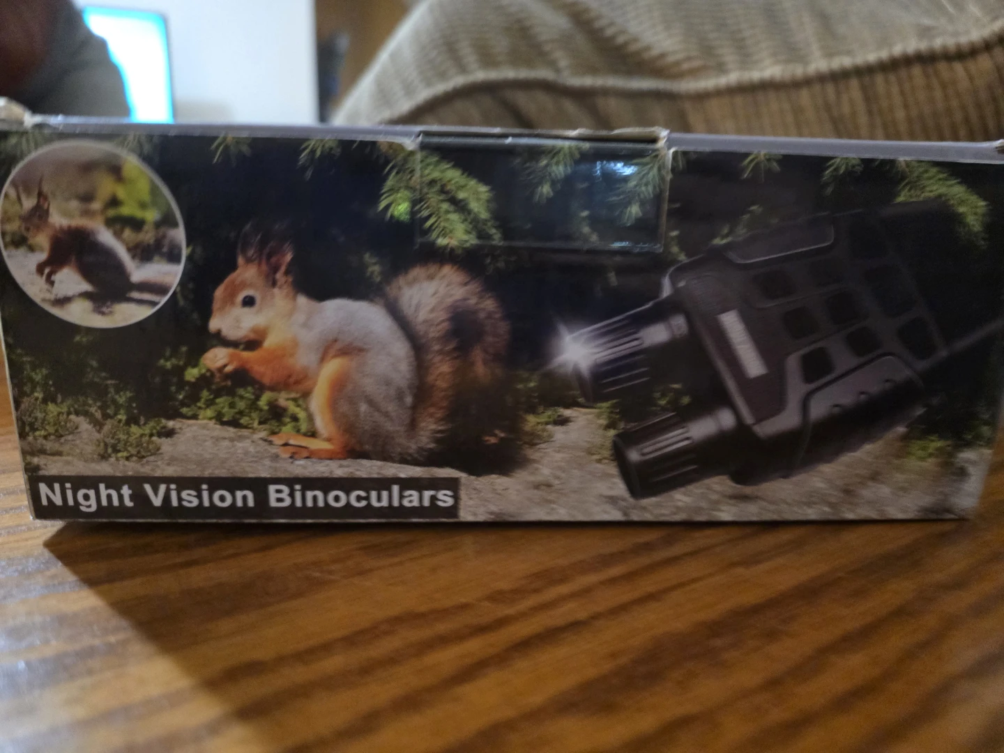 Night Vision Binoculars with 4x Digital Zoom - photo 4