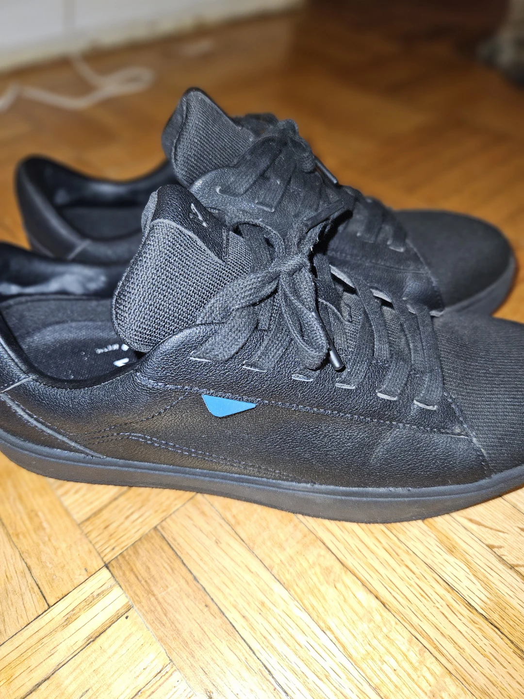 Vessi Black Sneakers size 7 - photo 2