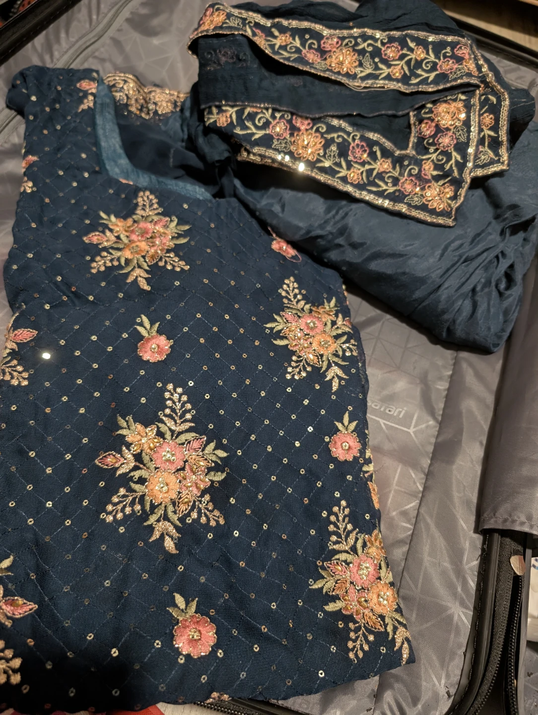 Embroidered Teal Salwar Kameez - photo 2