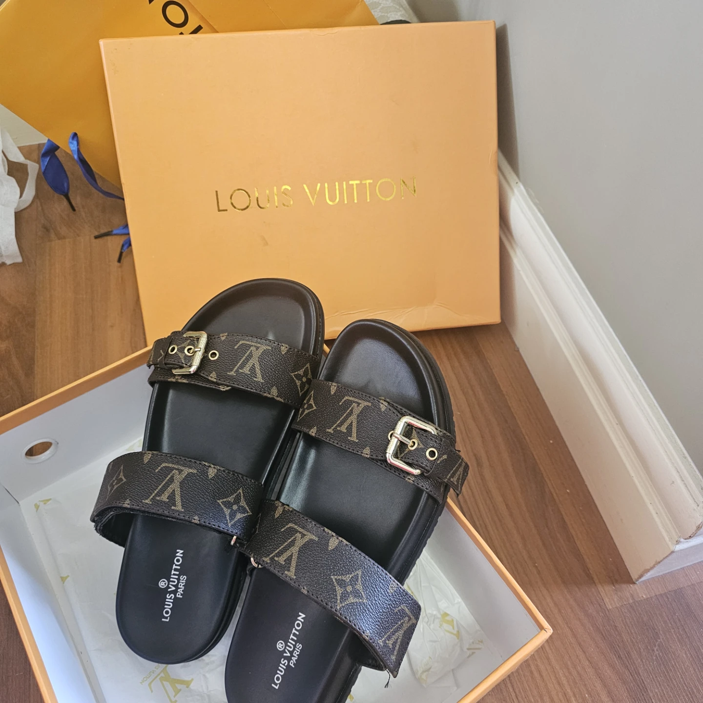 Louis Vuitton Monogram Slides