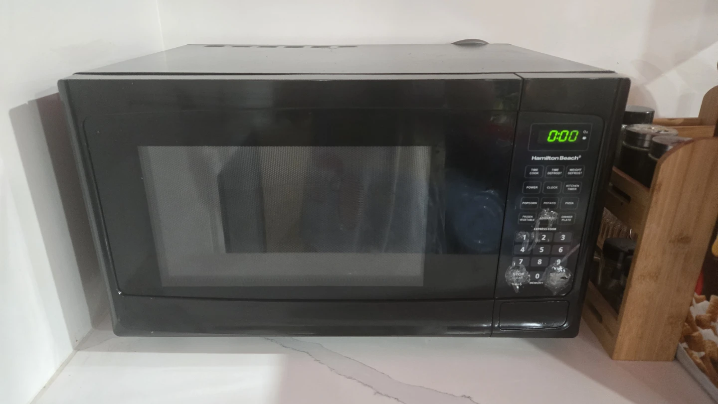 Hamilton Beach 1.1 cu. ft. Microwave Oven