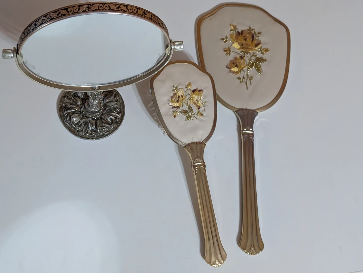 Vintage 3-Piece Vanity Set - Hand Mirror, Brush, and Tabletop Mi - photo 2