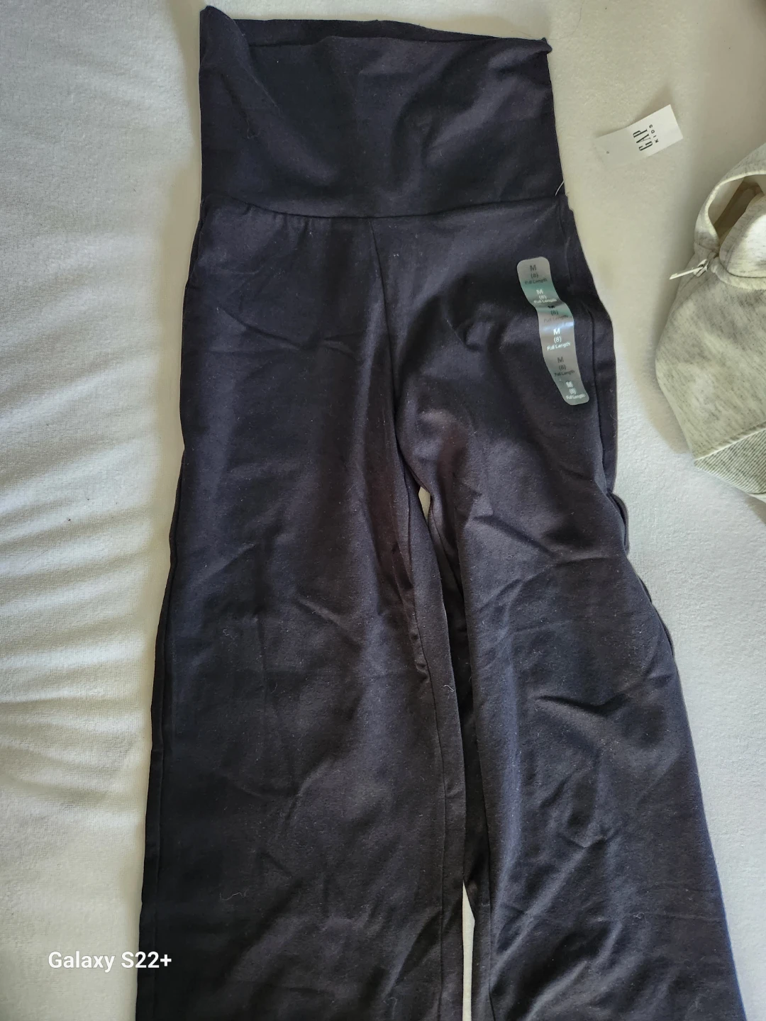 Un hermoso pantalón para niñas