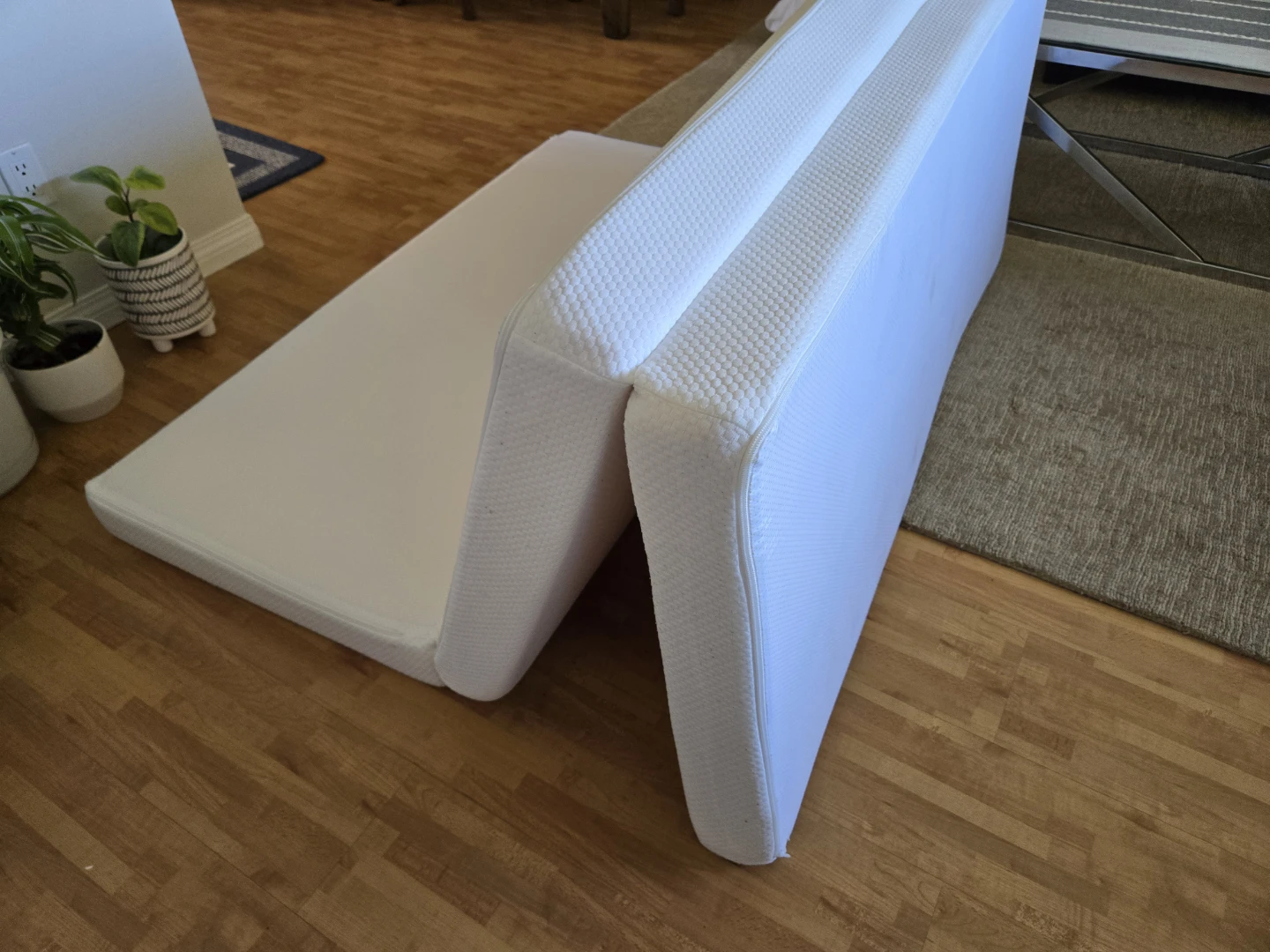White Folding Foam Mattress - photo 2