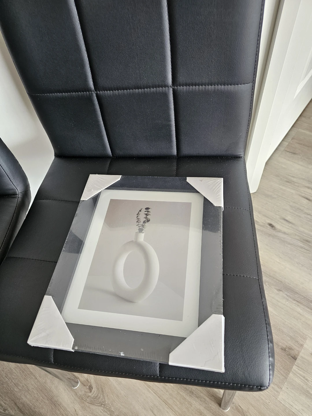 Frameworks Picture Frame - 20 cm x 25 cm (8" x 10")