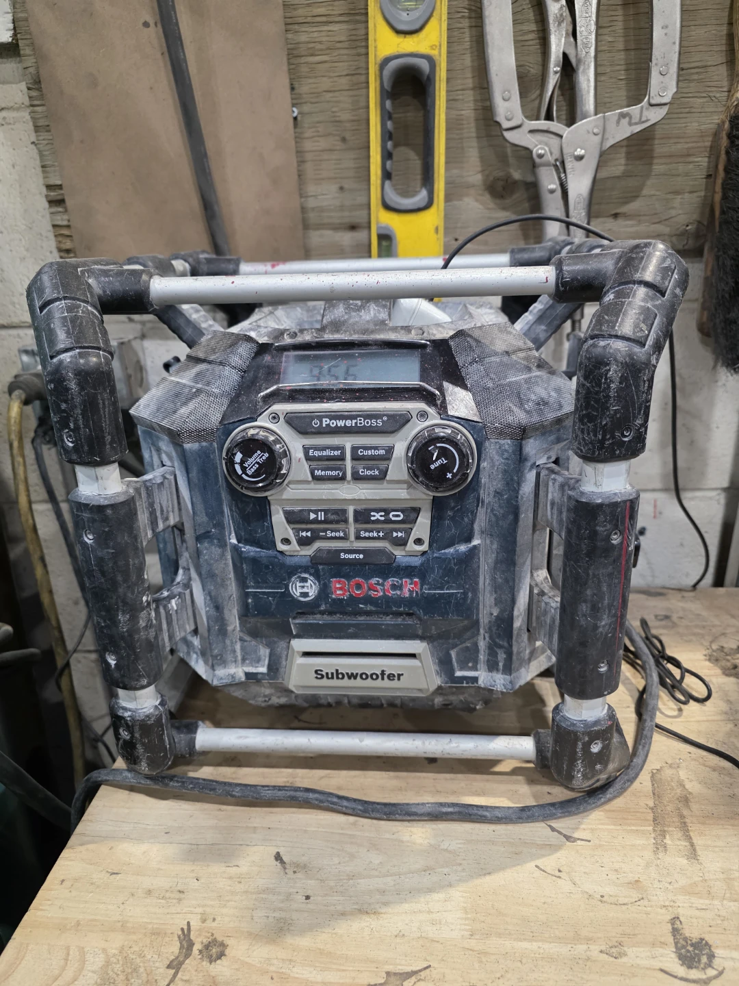 Bosch PowerBoss Subwoofer Jobsite Radio with Power Outlets