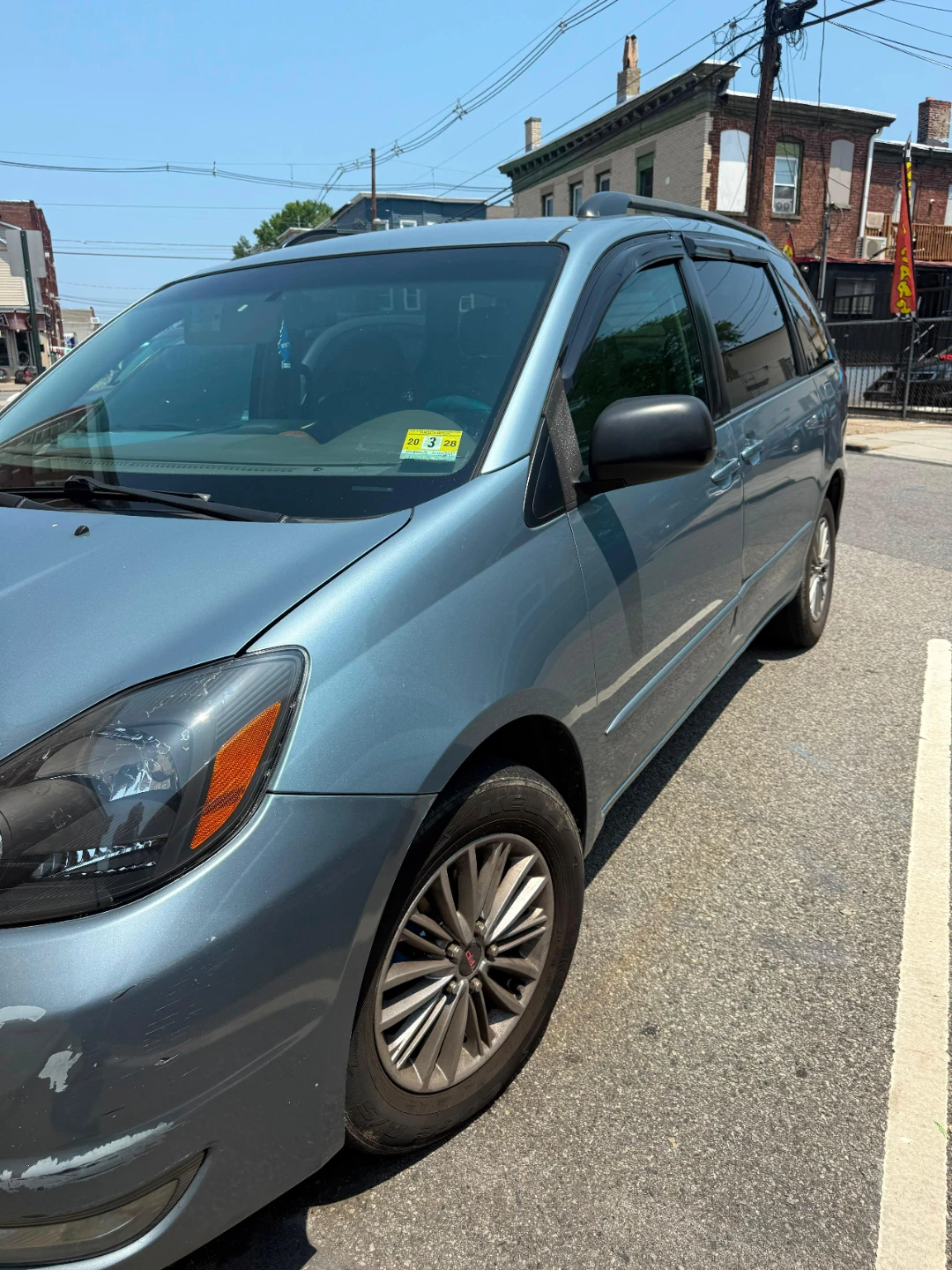 Toyota Sienna Minivan - photo 4