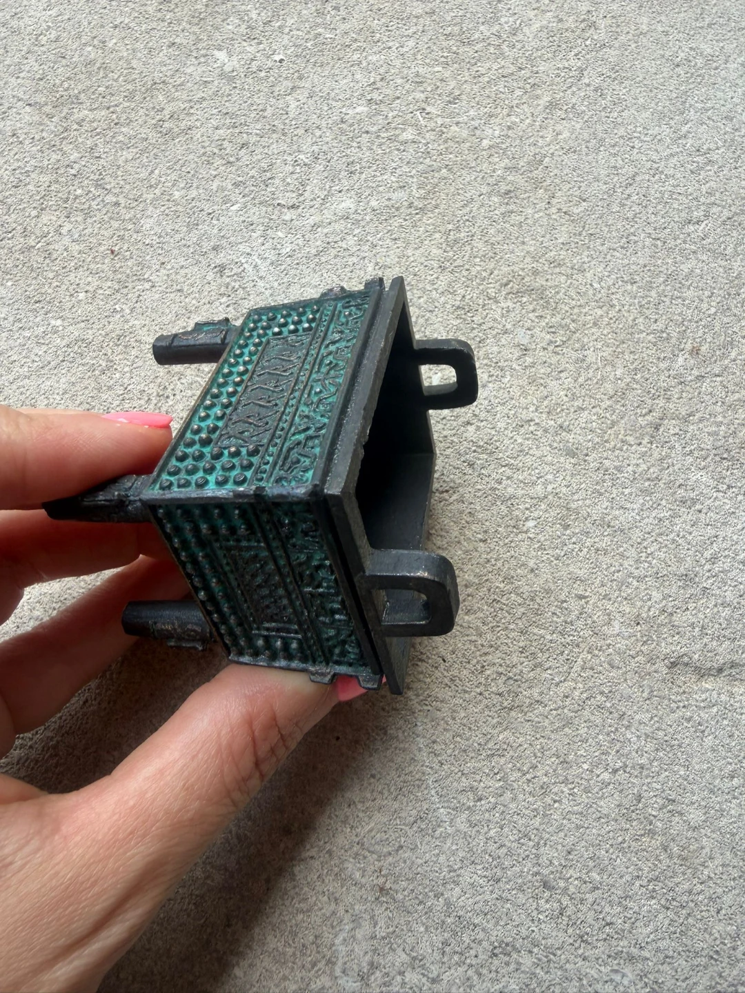 Miniature Antique Style Incense Burner - photo 2