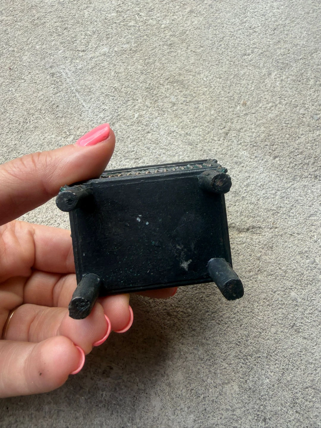 Miniature Antique Style Incense Burner - photo 3
