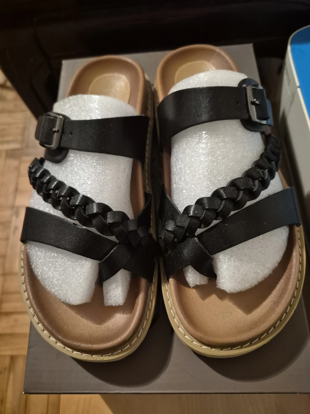 Crown Vintage Size 7 Black Braided Sandals - photo 4