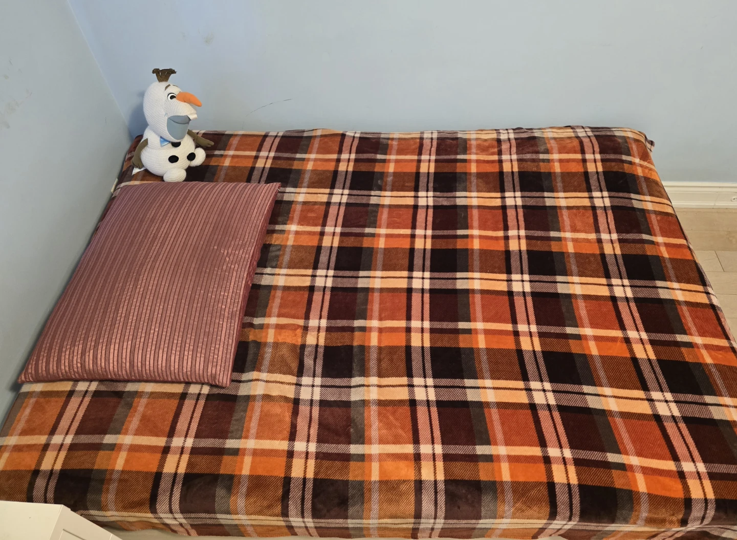 ​IKEA Full Size Mattress + Box Spring / Base Set - photo 2
