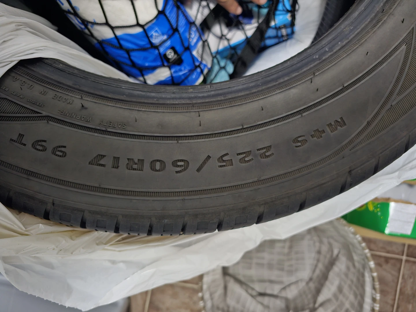 Good year Tire 225/60R17 99T M+S - photo 2