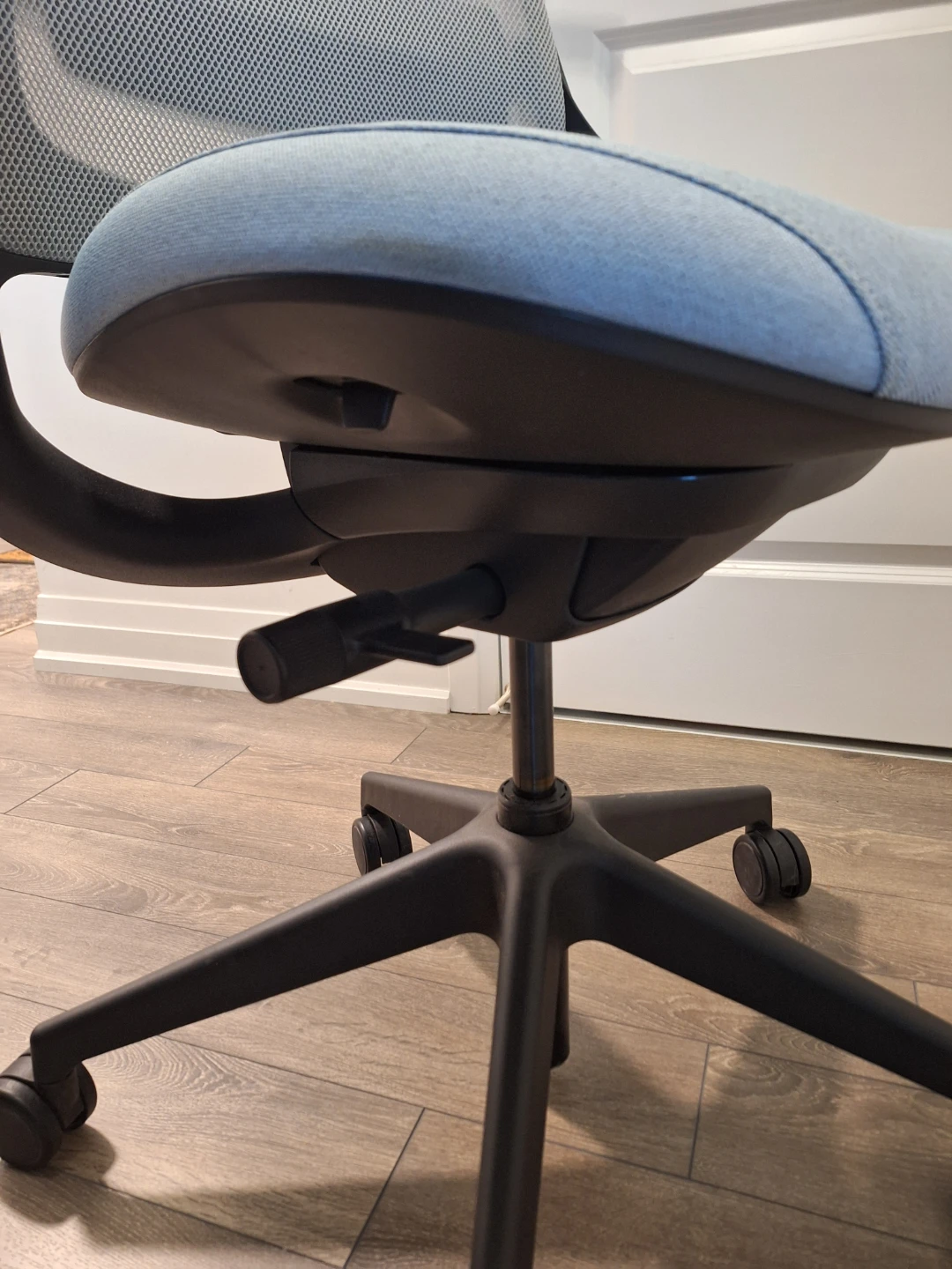 Mesh Back Office Chair - Light Blue - photo 2