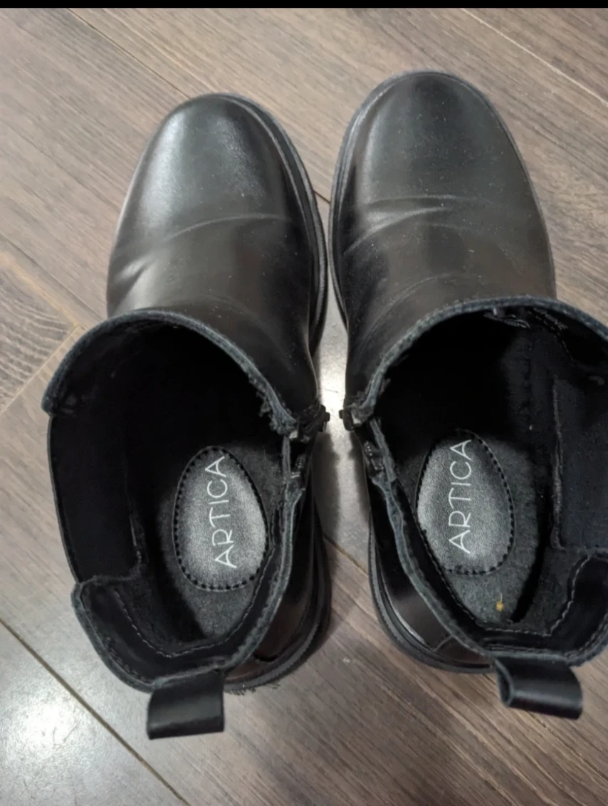 ARTICA Black Chelsea Boots size 5 - photo 4
