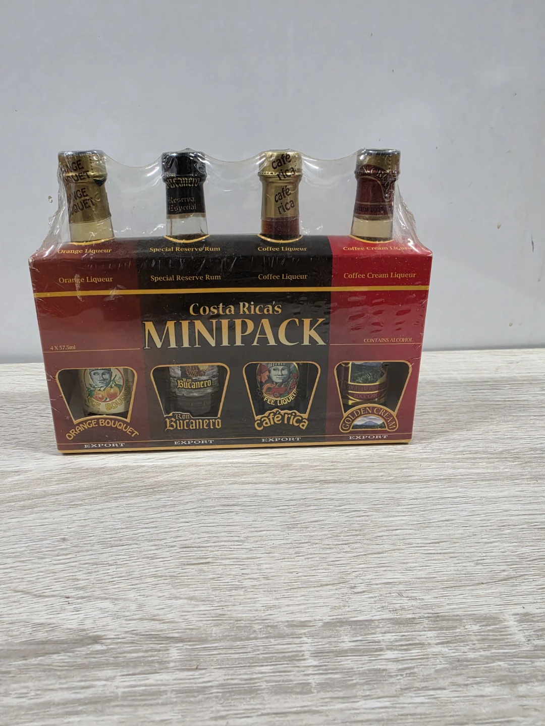 Costa Rica's Minipack Liqueur Set