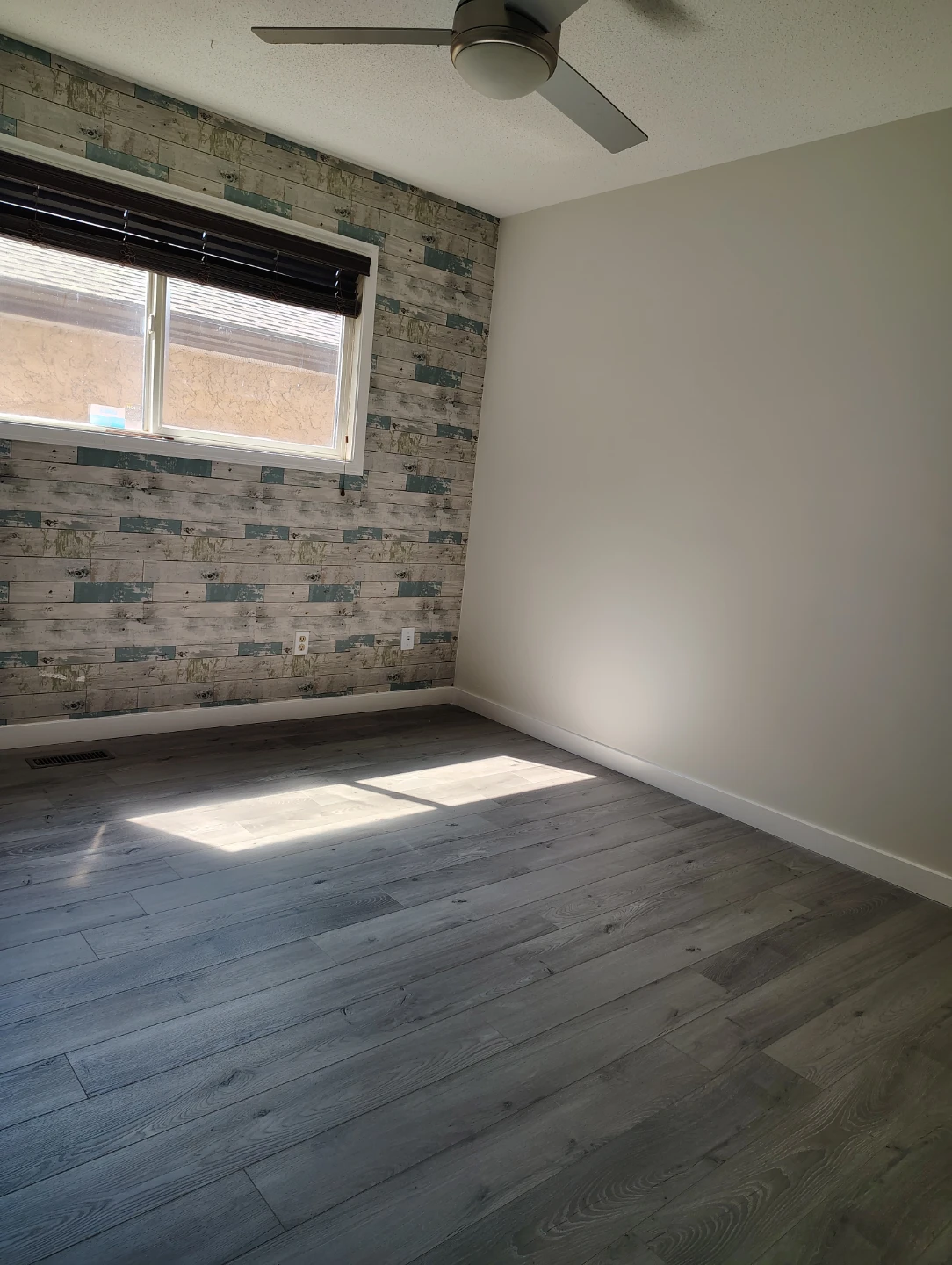 5 bedrooms, 2 bathrooms. House for rent - photo 5