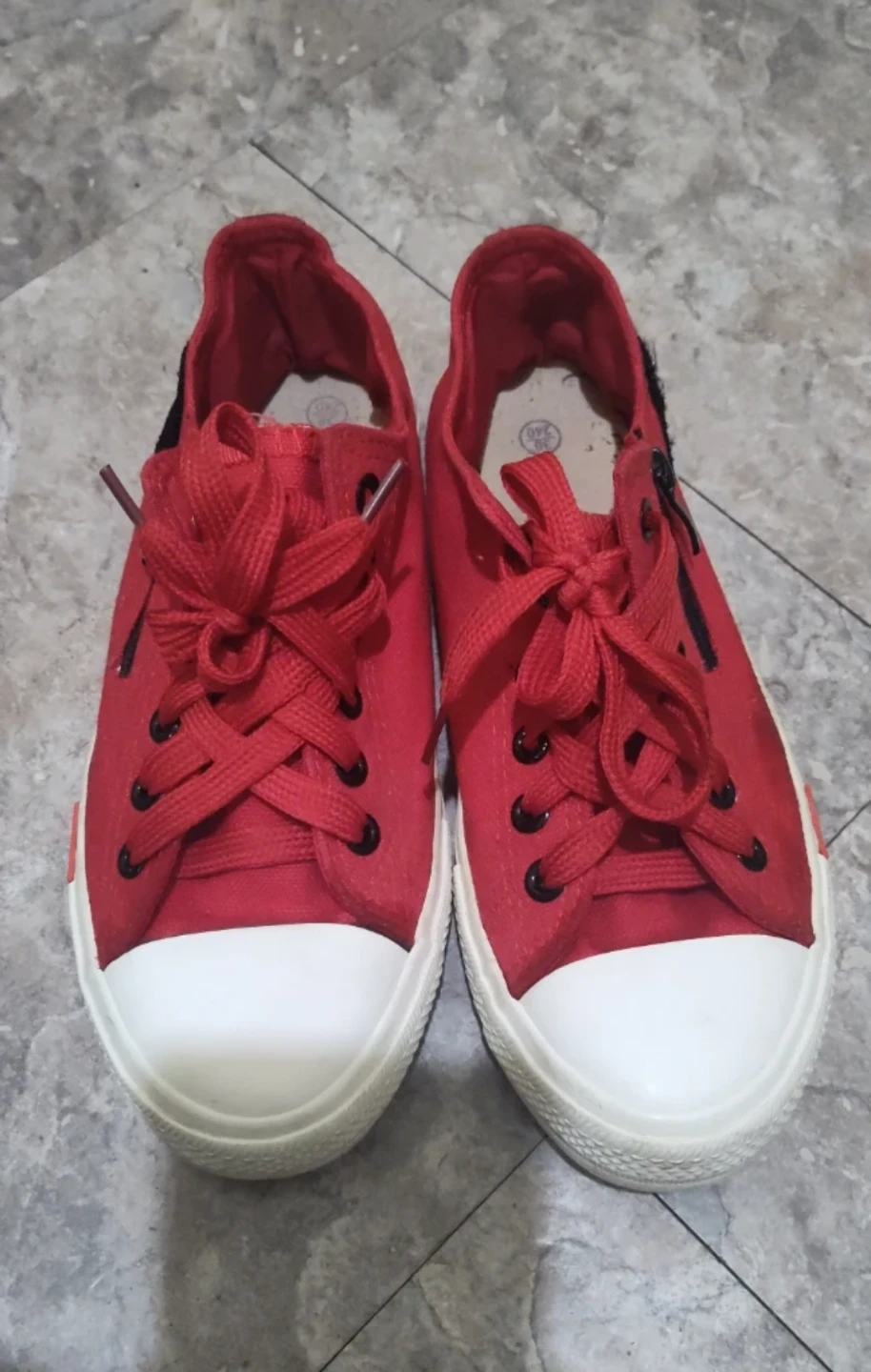 Red Low-Top Sneakers - photo 2