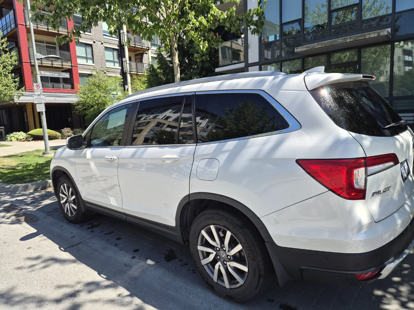 Selling Vehicle 2020 HONDA PILOT EX AUTO - photo 2