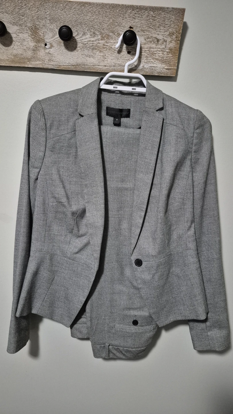 Women's Grey Suit Set - Blazer & Pants