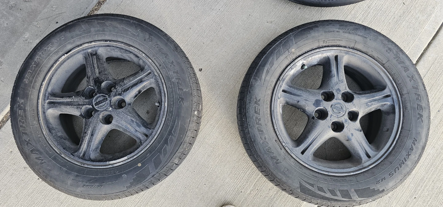 Set of 4 Maxtrek Maximus M2 Tires 205/65R16 - photo 3