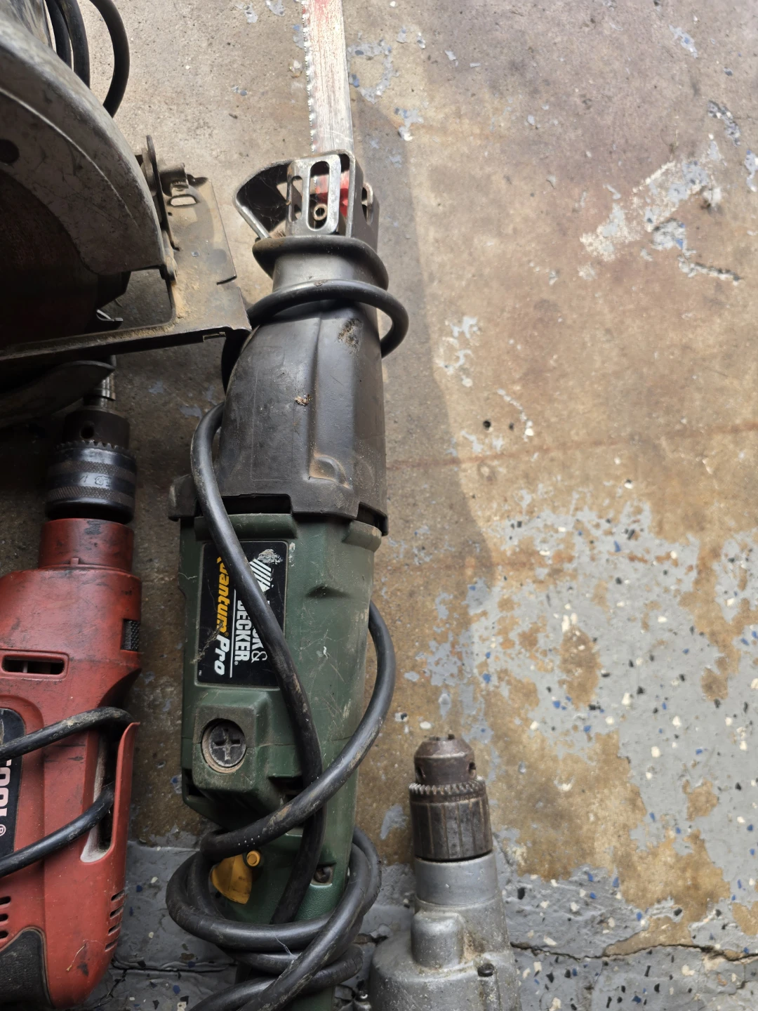 Mixed Power Tools: Bosch, Skil-Saw, Black & Decker - photo 3