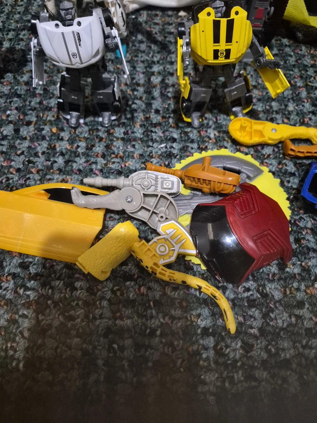 Transformers Action Figures Bundle - photo 2