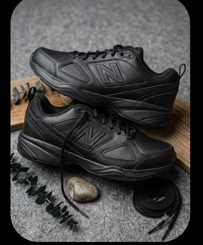 New Balance Men's 624 V5 Shoes Black Size 10