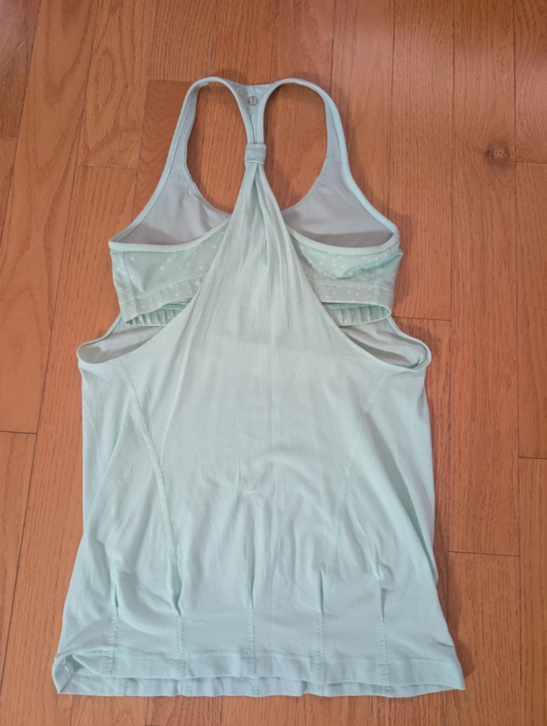 Lululemon Mint Green Tank Top with built-in bra - photo 2