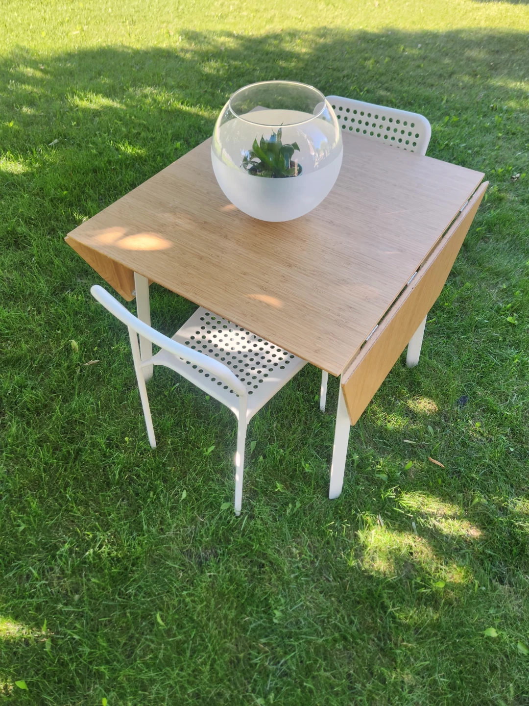 2 drop leaf wood top Dining Table with 2 Chairs - photo 4