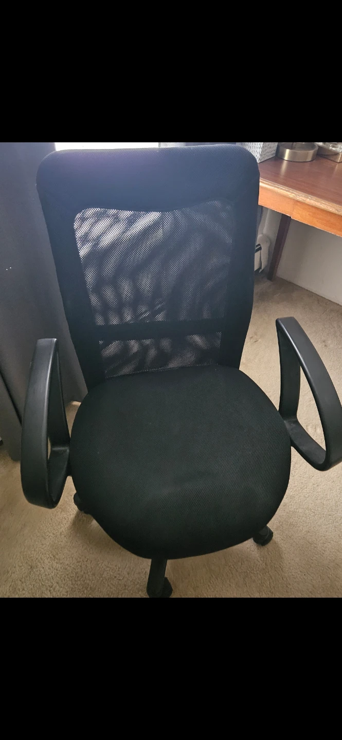 Black Mesh Office Chair