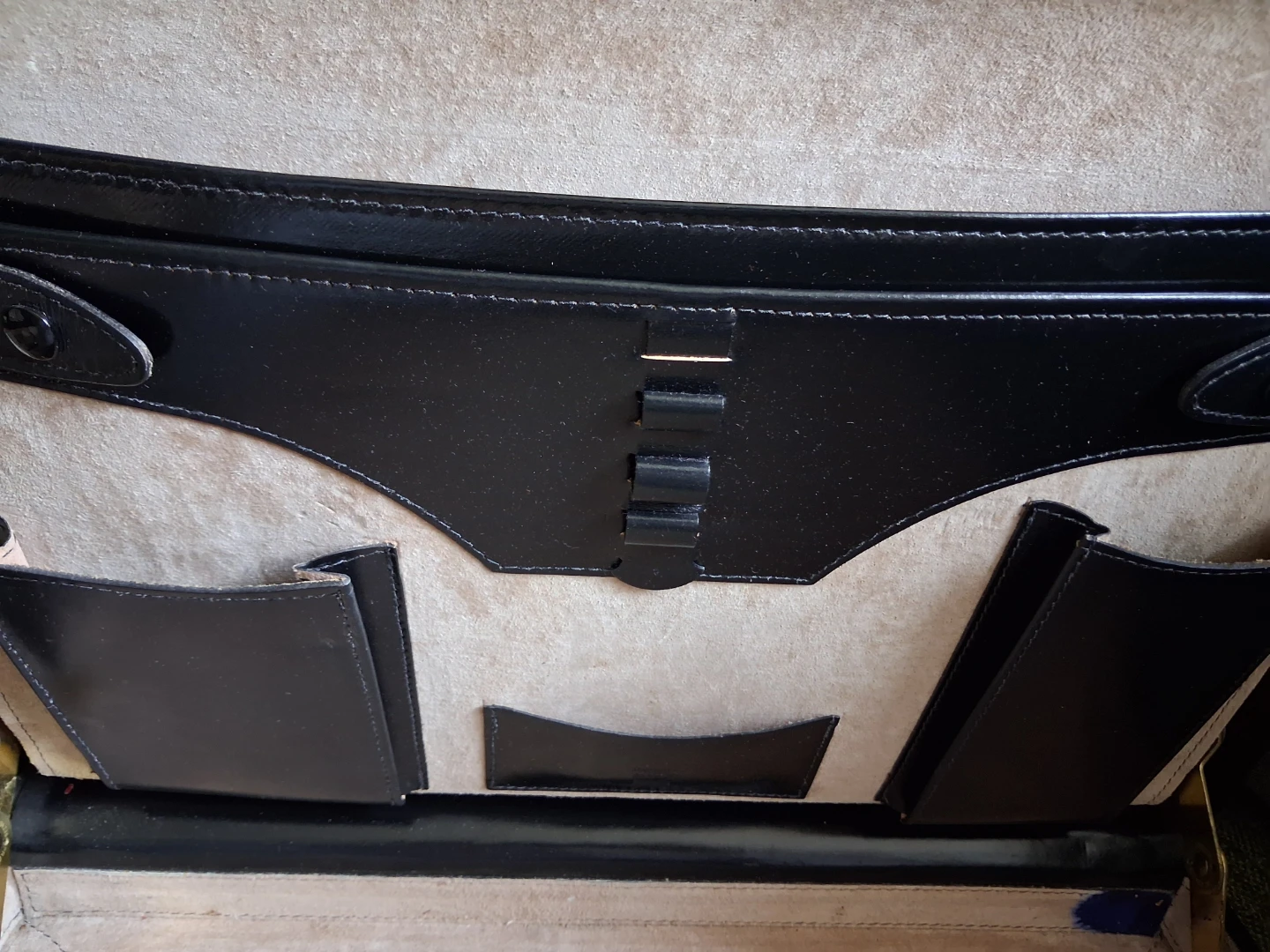 Canadian made Vintage Briefcase - photo 4