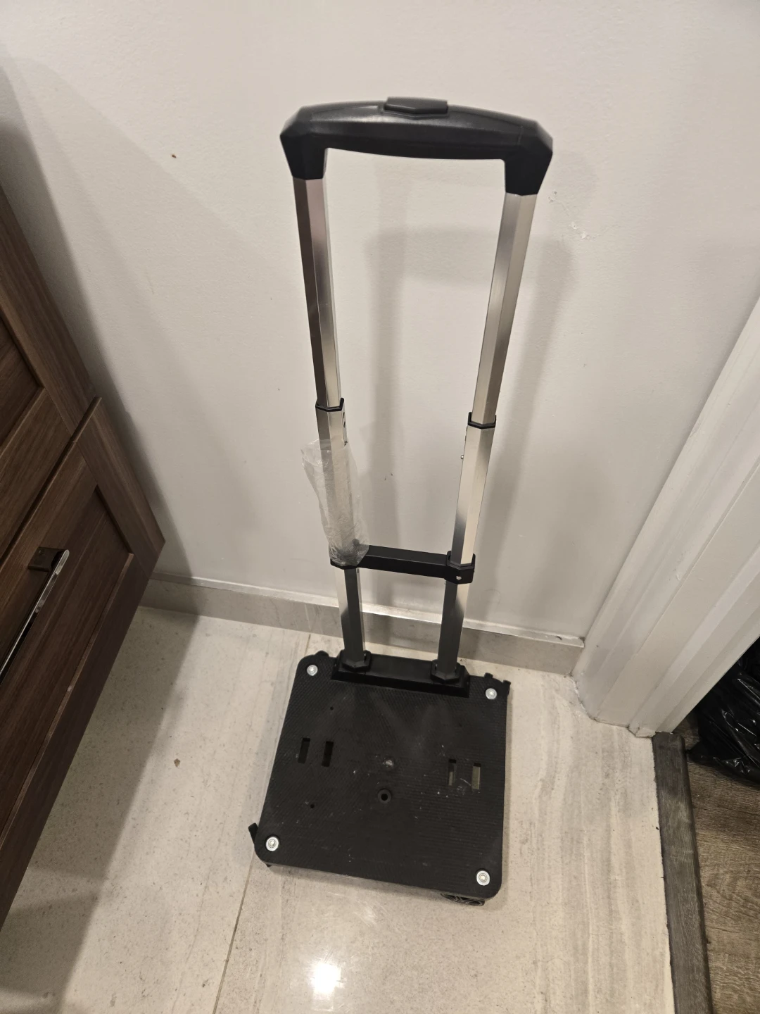 Coleman Rolling Cooler - photo 3