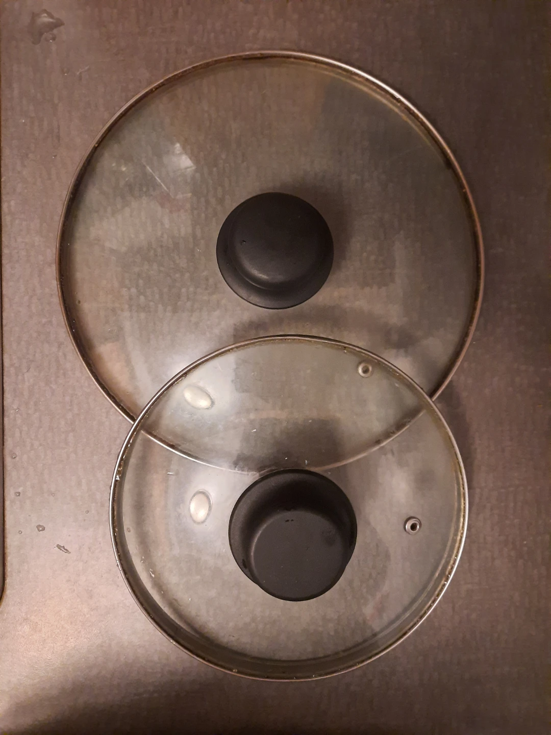 2 Glass Pot Lids with Vents