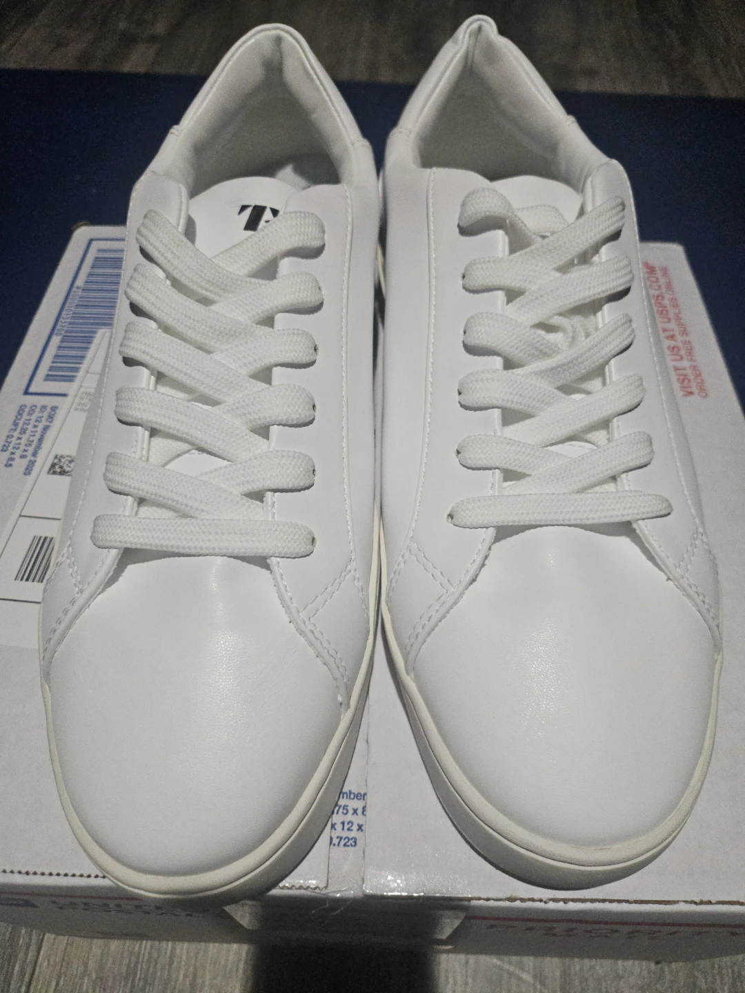 Thousand Fell White Sneakers