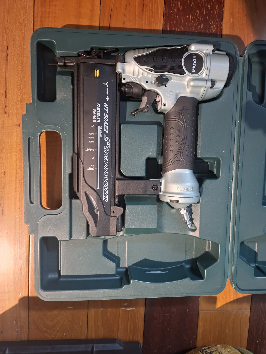 Hitachi NT50AE2 2" 18 Ga. Brad Nailer