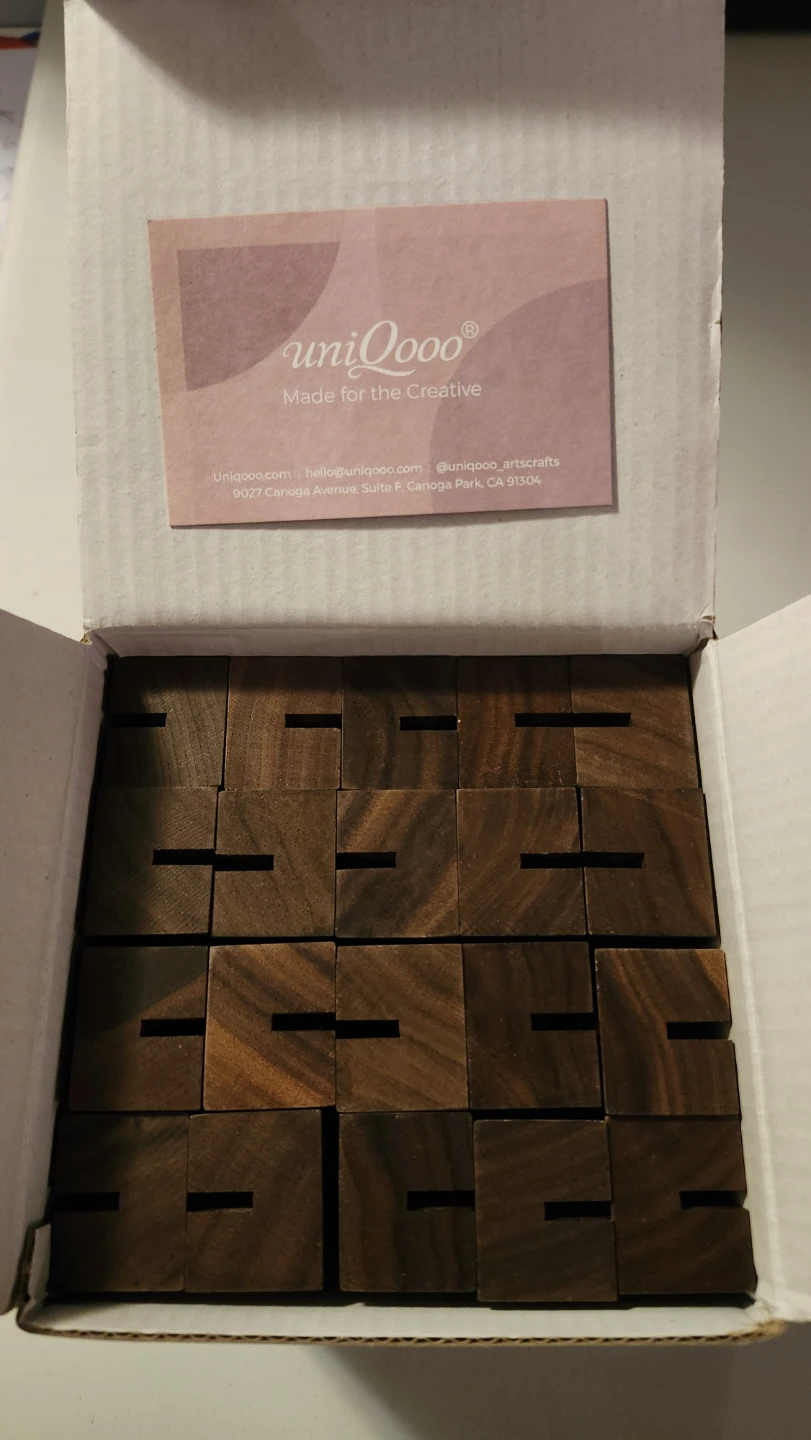 Uniqooo Wooden Card Holder Stand (Lot of 20) - photo 3