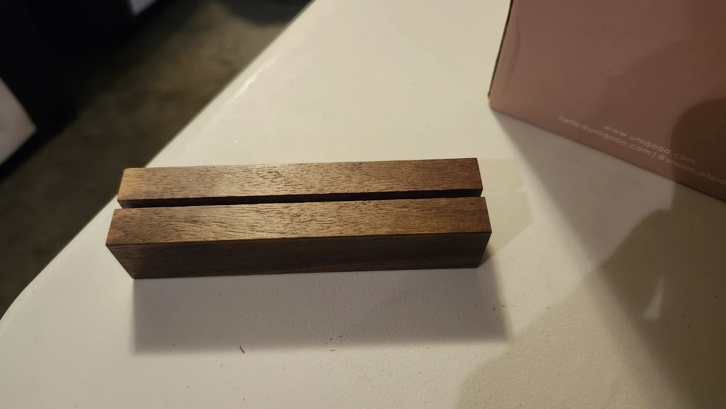 Uniqooo Wooden Card Holder Stand (Lot of 20) - photo 4
