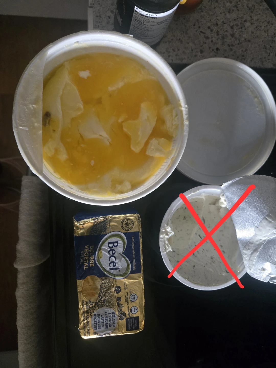 Moving: condiments and dry food