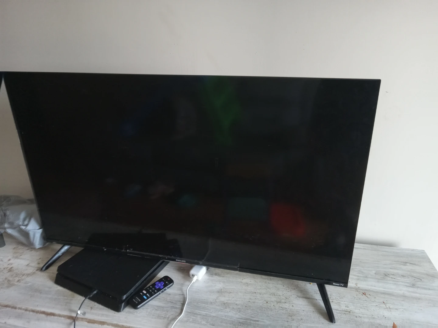 43 inch Philips Roku TV