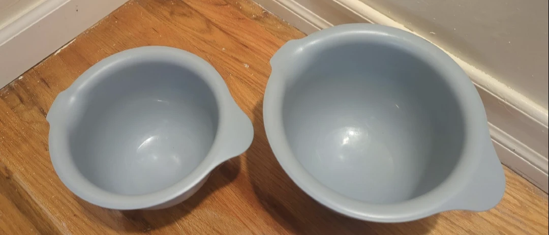 Set of 2 Blue Mixing Bowls & 3 Coco Lopez Coconut Cream - photo 2