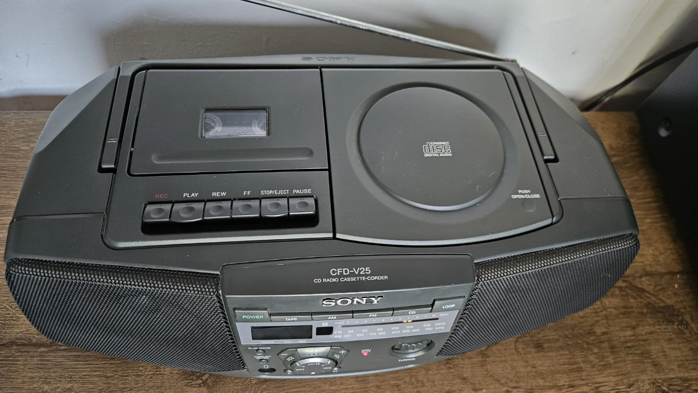 Sony CFD-V25 Boombox - photo 3