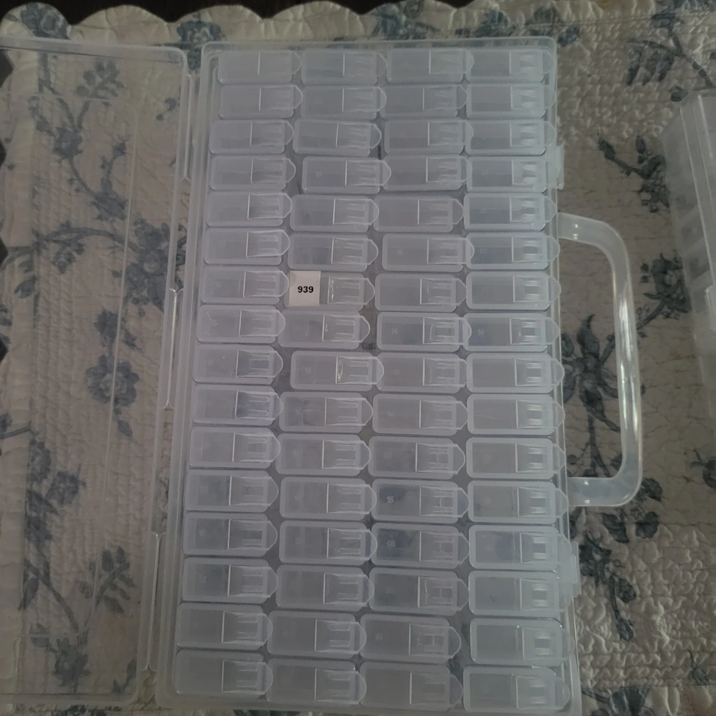 Plastic storage organizer for beads and other small crafts - photo 3